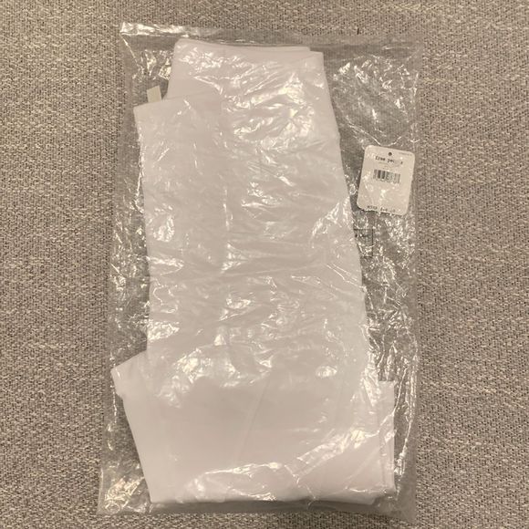 Free People High Waisted Biker Baby Shorts White - Picture 4 of 7